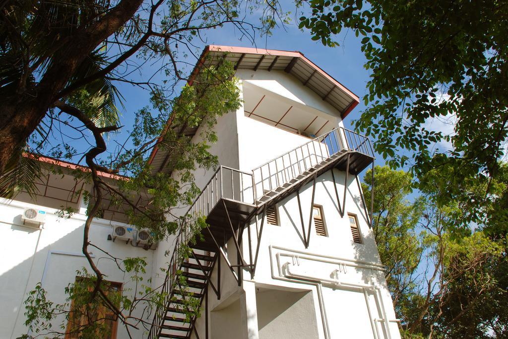The Triangle Hotel Anurâdhapura Extérieur photo
